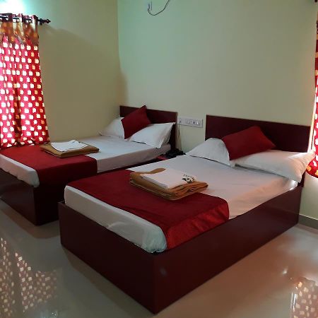 Hotel Ganga Residency Kuzhittura Bagian luar foto